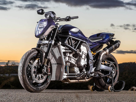¡Enorme! Con 334 CV y un motor 2.0 V8, esta moto australiana dice ser la más potente del mundo