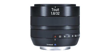 Carl Zeiss 32mm F18 Touit