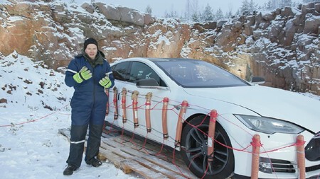 Youtuber Explota Su Tesla Model S 3
