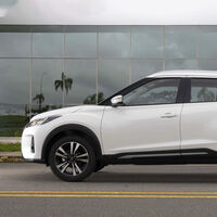 Pequeño SUV hecho en México con años de confiabilidad comprobados y sello japonés. Tiene opción híbrida y ahora es mucho más barato 