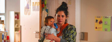 La nueva serie de Los Javis profundiza en la maternidad precaria y la modernidad de Barcelona, pero 'Yo siempre a veces' se reboza en exceso en la miseria