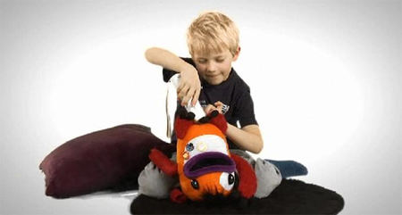 La última novedad de Wii es jugar con peluches, pero la forma de controlarlos puede traer problemas