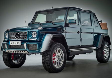 El último Mercedes-Maybach G 650 Landaulet, subastado por 1,2 millones de euros