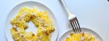 Carpaccio de piña, un postre que combina el sabor dulce, ácido y picante