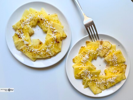 Carpaccio de piña, un postre que combina el sabor dulce, ácido y picante