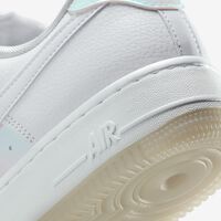 Las zapatillas AF1 más elegantes y versátiles para llevar a diario, ahora con la suela estilo Adidas que más nos gusta 