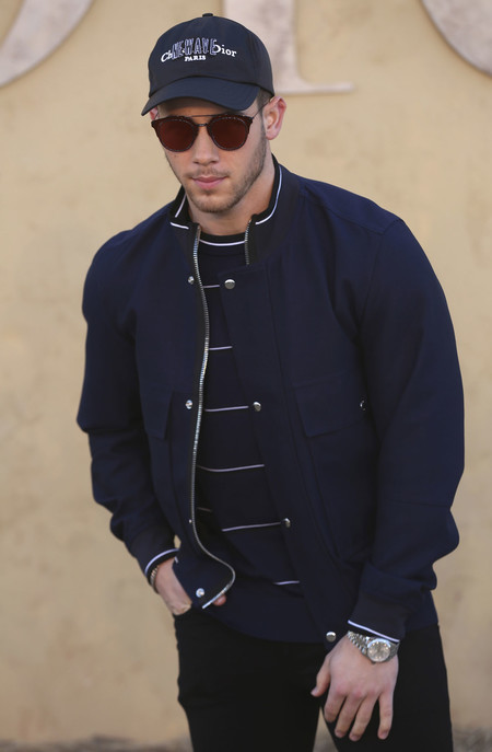 El estilo sport de Nick Jonas en el desfile crucero de Dior