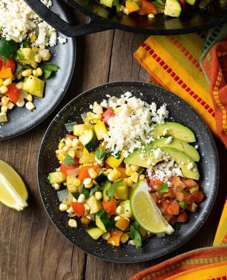 Receta de calabacitas con queso ranchero. Saludable y fácil de preparar