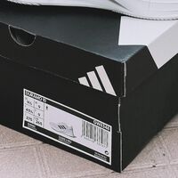 Adidas rebaja una de sus zapatillas favoritas para corredores: con suela de gran amortiguación y precio low cost 