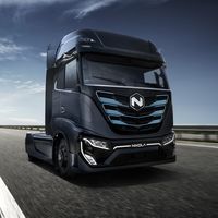 El camión eléctrico Nikola Tre tendrá acento español: las fábricas de Iveco en Madrid y Valladolid suministrarán las baterías