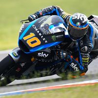 Luca Marini es el más rápido de Moto2 en Tailandia con siete pilotos separados por solo una décima
