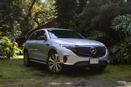 Mercedes-Benz EQC y Clase G, los manejamos: la dualidad entre un coche del futuro y otro que no conoce el paso del tiempo