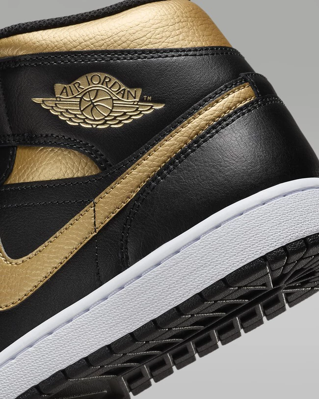 Air Jordan 1 Mid
