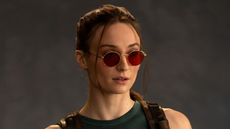 Sophie Turner como Lara Croft