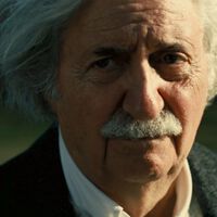 Aparta Nolan, no solo Oppenheimer tiene a Einstein. El físico se pasea por Red Dead Online y da clases gratis a alumnos de instituto