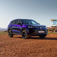 Probamos el nuevo Volkswagen Tayron: el SUV de siete plazas que me compraría si necesitase un coche familiar que no consuma mucho y tenga un maletero descomunal