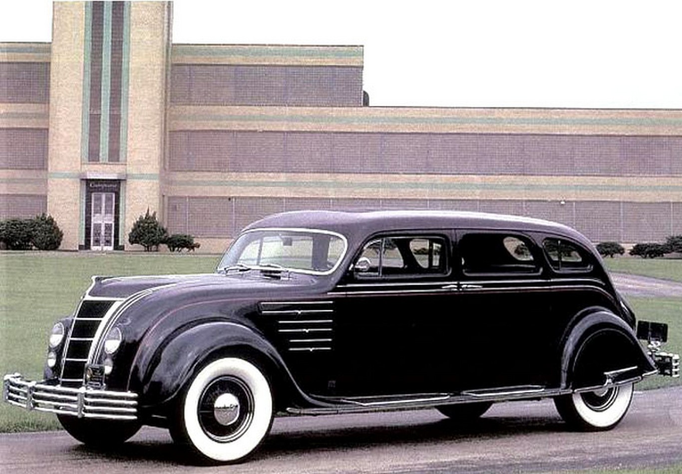 Los coches de preguerra que forjaron el automovilismo: un paseo por la edad de oro