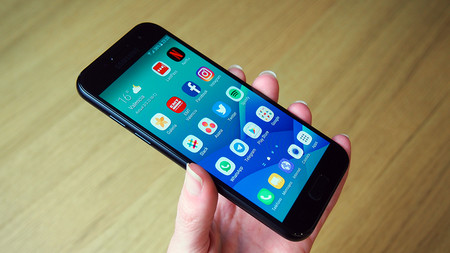 Samsung Galaxy A3 2017 23