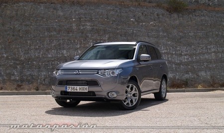 Mitsubishi Outlander Phev 650 07
