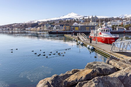 Puerto De Akureyri C Visit
