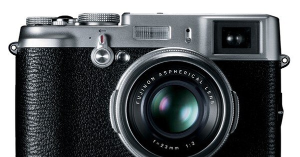 Fujifilm FinePix X100, exquisito diseño retro y visor híbrido