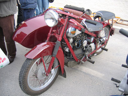 Feria de motos clásicas en Alicante