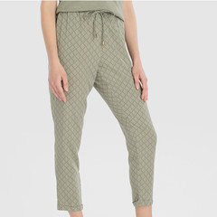 Foto 3 de 4 de la galería mas-propuestas-de-moda-unit-para-morenas en Trendencias