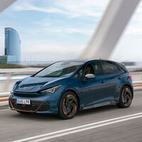 El CUPRA Born e-Boost de 231 CV ya tiene precios: el eléctrico deportivo es sólo 290 euros más caro que el modelo de base