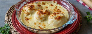 Esta receta de huevos rellenos típica de Euskadi es ideal si te han sobrado migas de bacalao de Semana Santa 