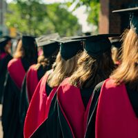 Europa tiene muy claro que en España hay muchísimos graduados. El problema es que no lo son en lo que necesitan las empresas