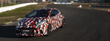 Probamos el nuevo Toyota GR Yaris: interior de carreras, 280 CV y cambio secuencial opcional para un coche de culto