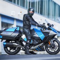 Nem elétrica, nem a gasolina; a Kawasaki criou uma invenção japonesa de cinco cilindros que pode ser o futuro das motocicletas