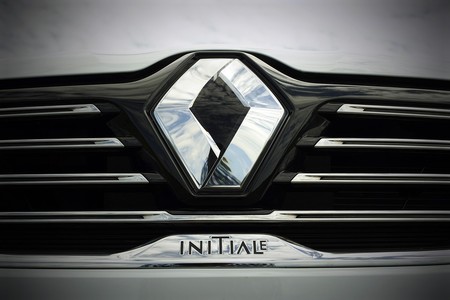 Renault quiere acelerar la fusión con Nissan y hacerse después con FCA, que cada vez tiene más pretendientes