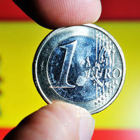 ¿Cuánto paga realmente España en intereses de deuda?