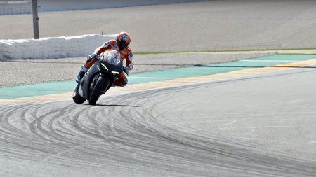 Casey Stoner Ducati Panigale V4 1