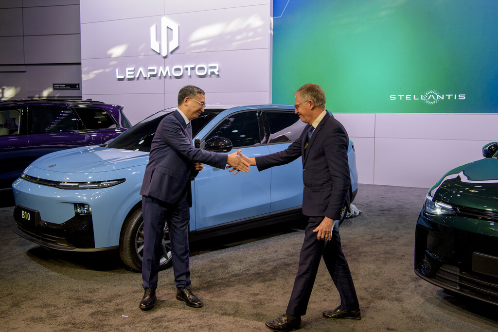 Stellantis ya siente el castigo chino por los aranceles. Leapmotor era su jugada maestra en Europa y ahora es todo un problema 