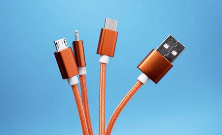 El cargador universal USB-C, aprobado por el Parlamento Europeo: Apple tendrá que decir adiós a Lightning en 2024