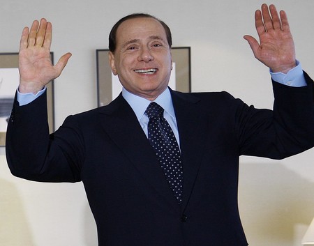 Te puede tocar el gordo o Berlusconi y acabas con 20 millones de euros: ¡esa pasta se ha llevado su ex!