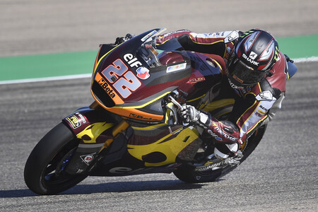 Sam Lowes mantiene su idilio con MotorLand logrando la quinta pole position de la temporada en Moto2