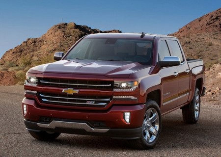 Nueva Chevrolet Silverado, pocos (y suficientes) cambios de cara al 2016