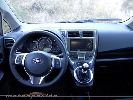 Subaru Trezia 7
