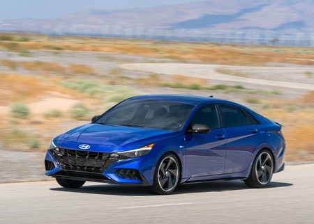 Olvídate del N-Line: Hyundai prepara un Elantra N más radical, con casi 300 hp