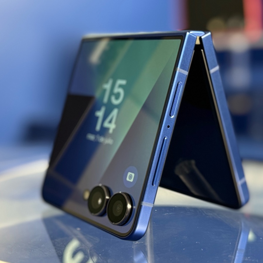 Samsung Galaxy Z Flip7
