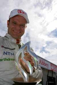 Barrichello no pierde el tiempo y pide la renovación