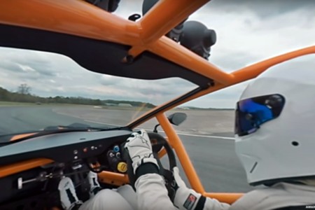 Acompaña a The Stig estrujando un Ariel Nomad, desde el asiento del copiloto y en 360 grados