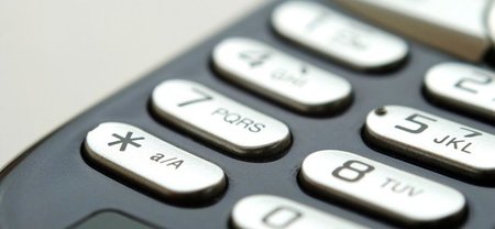 Encuesta: ¿qué opinas de la autorización del uso de móviles en vuelo?