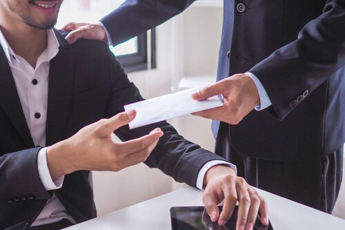 El SAT no aprobó un nuevo impuesto al aguinaldo en México, pero si cumples estos requisitos recibirás menos dinero