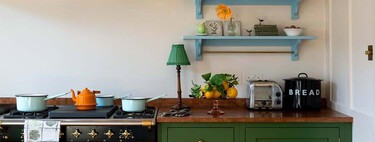 Vuelven los desayunadores a las cocinas de 2026: cómo integrarlos incluso en espacios pequeños