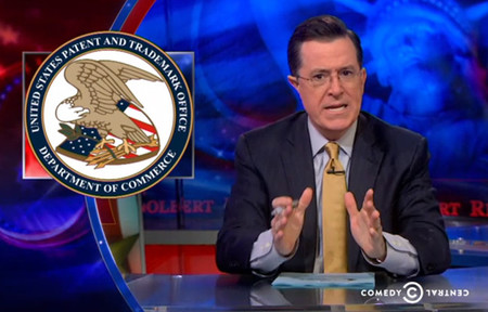 El showman Stephen Colbert ridiculiza hasta el absurdo la patente de Amazon sobre el fondo blanco