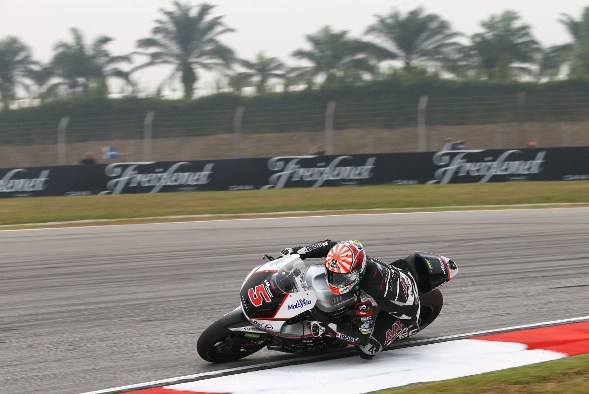 Johann Zarco no deja ni las sobras a Thomas Luthi; nueva victoria en Sepang